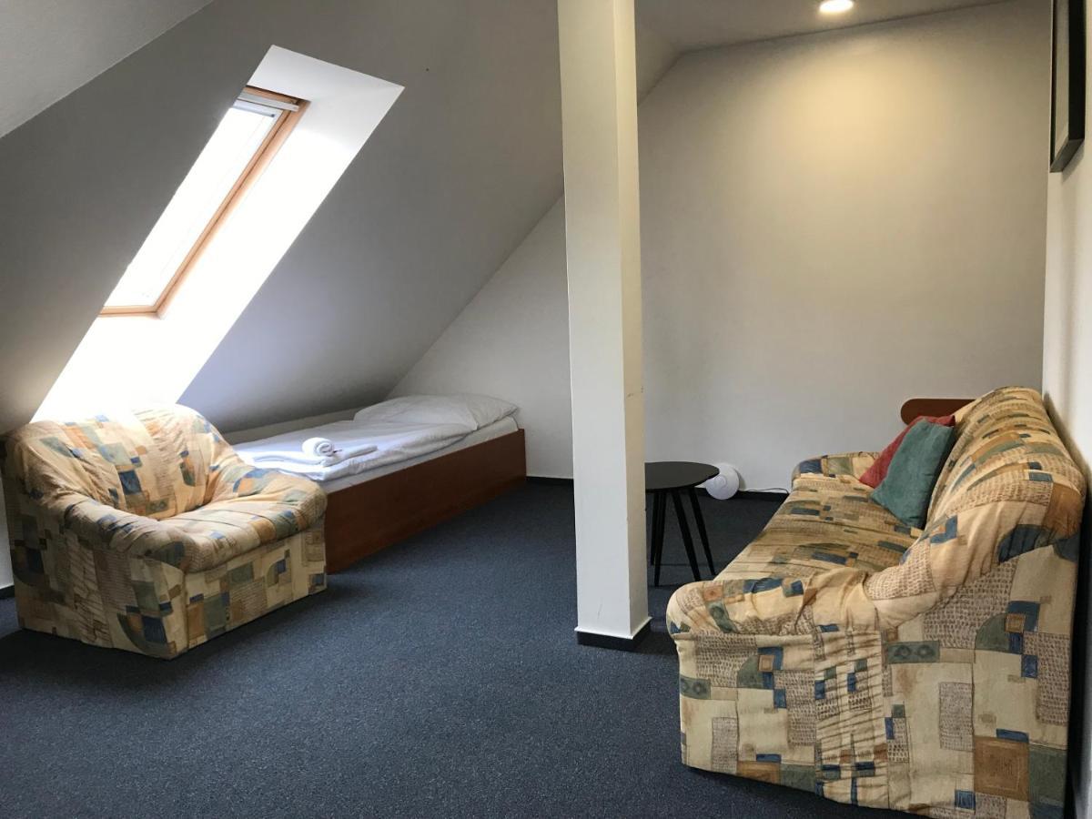 Rozmaryn Rooms & Apartments Rakovník Dış mekan fotoğraf