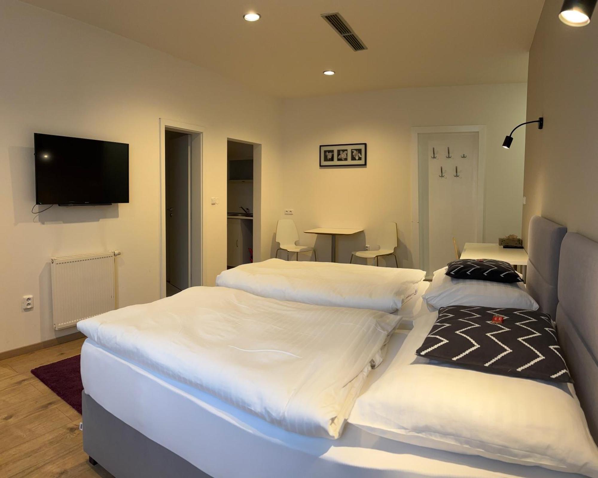 Rozmaryn Rooms & Apartments Rakovník Dış mekan fotoğraf